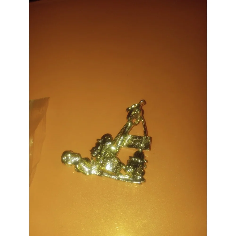 AJC Plant Manager Gold Tone Brooch 1 3/4 Inch 1980 Vintage‎ Signed